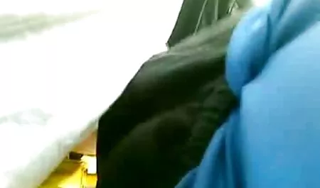 اسلاید دیک خود را بین پاهای کامل من استیکرسکسی تلگرام